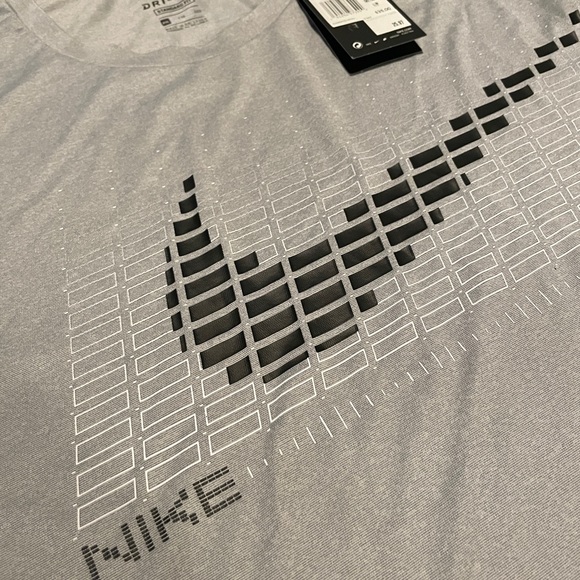 NWT Nike Pro DriFit Shirt - Picture 2 of 4